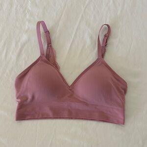 UNDEROUTFIT Laced Straps Pullover Bralette, size medium, color Lilas